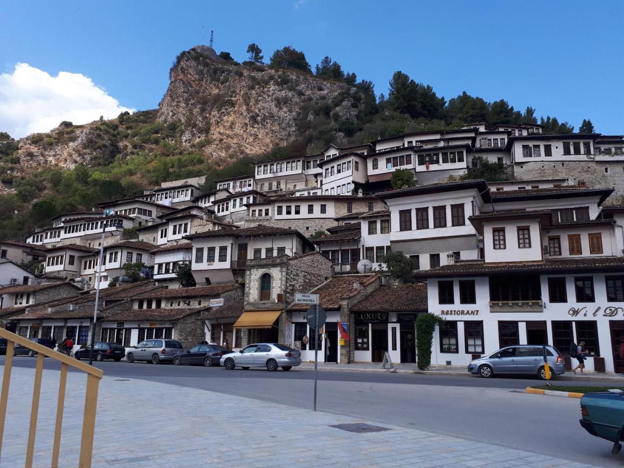 Hotel Omer The Ottoman House Berat Exterior foto